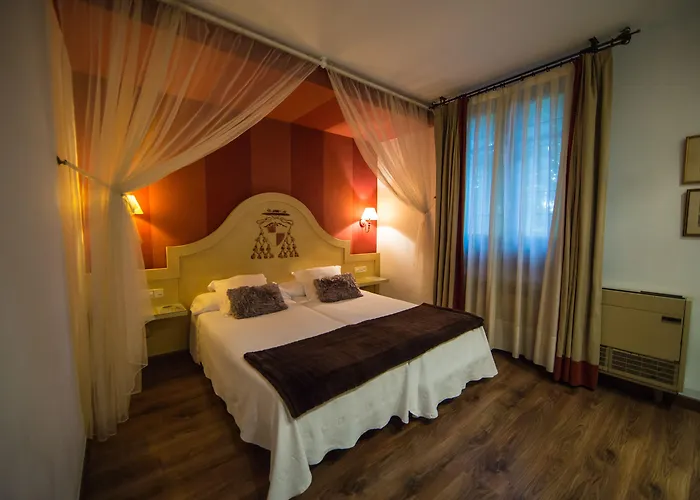 Hotel Hacienda Del Cardenal 4*